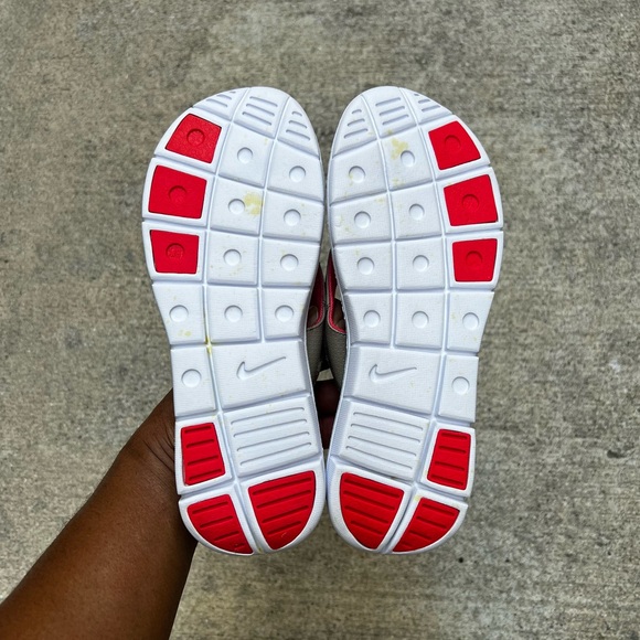 ? WMNS NIKE COMFORT THONG LIGHT PINK MAGENTA MEDIUM GREY WHITE FOOTBED - Picture 6 of 14